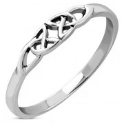 Trinity Knot Silver Plain Ring - rp877